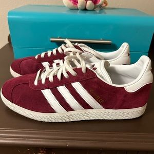 Adidas Gazelle Size 7.5 maroon